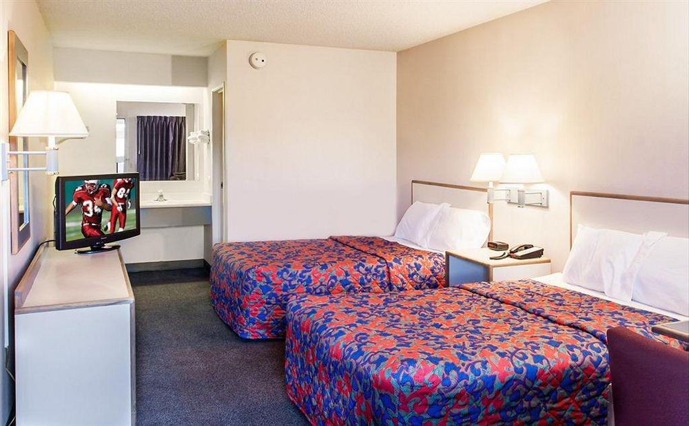 Travelodge By Wyndham Peoria Ngoại thất bức ảnh
